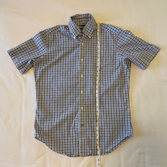 Nautica-Men's Small-Short sleeved-Collared-Button Down-Blue-Wrinkle‎ Resistant - Picture 6 of 8